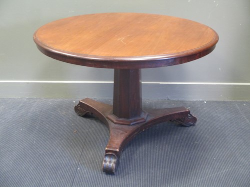 Lot 313 - A Victorian mahogany pedestal breakfast table...