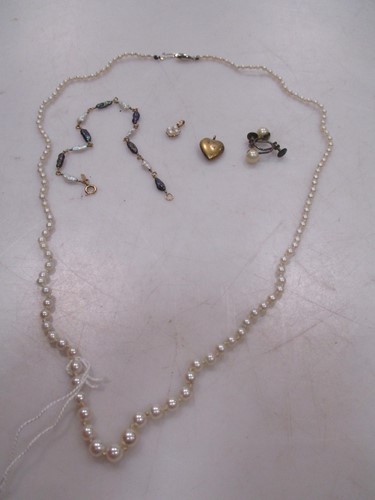 Lot 97 - A cultured pearl necklace, together with a...