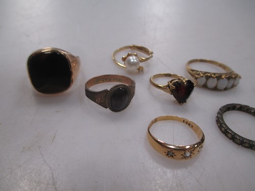 Lot 96 - A 9ct opal five stone ring, a 9ct garnet ring,...
