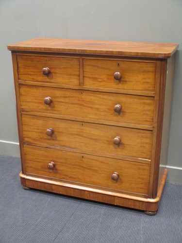 Lot 373 - A late Victorian mahogany chest of drawers,...