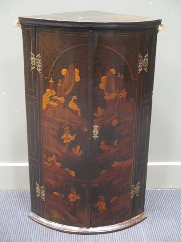Lot 302 - A George III chinoiserie painted oak two door...