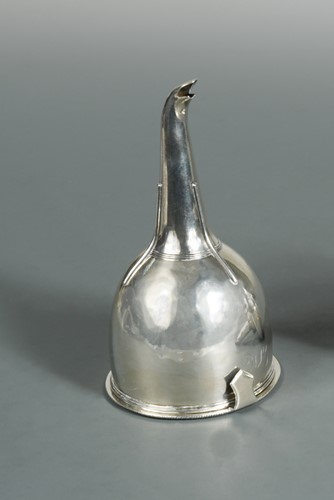Lot 463 - A George III silver wine funnel