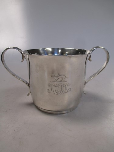 Lot 132 - A Victorian silver porringer style cup, 11.3ozt