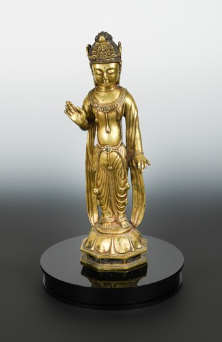 Lot 188 - A Chinese gilt bronze standing figure of Avalokiteshvara, Republic or later
