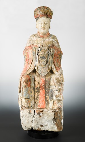 Lot 193 - A Chinese carved, painted & gilded wood seated figure of an Empress, probably Qing Dynasty, 19th century
