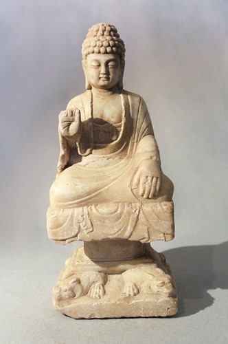 Lot 262 - A Chinese carved white marble figure of a Buddha seated in meditation on a pedestal, in Tang Dynasty style