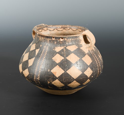 Lot 347 - A Chinese painted pottery small storage jar, Neolithic, Banshan type