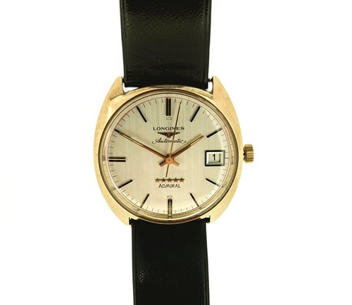 Lot 242 - Longines - A gentleman's 9ct gold 'Admiral Five Stars' wristwatch