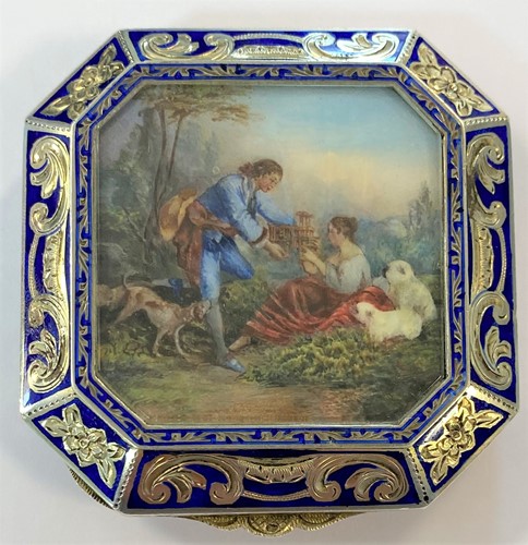 Lot 286 - An Austrian metalwares silver and enamel travelling compact