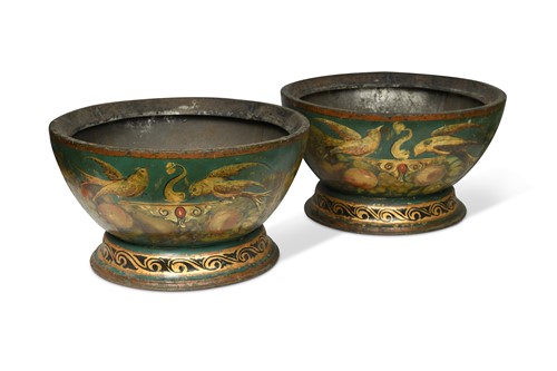 Lot 257 - A pair of French parcel-gilt and green-tôle jardinieres