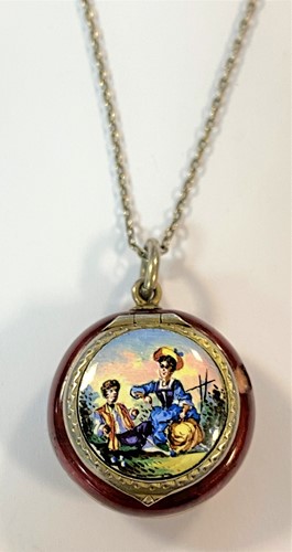 Lot 260 - A 19th century Austro-Hungarian metalwares silver gilt and enamelled vinaigrette