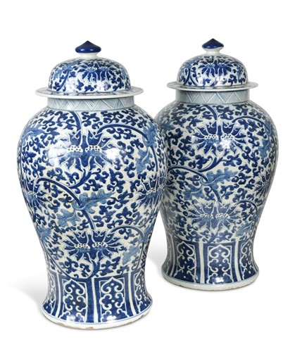 Lot 217 - A pair of large Chinese blue and white vases and covers, 20th century