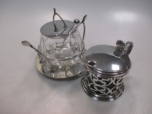 Lot 176 - A Victorian silver drum mustard and a plated...