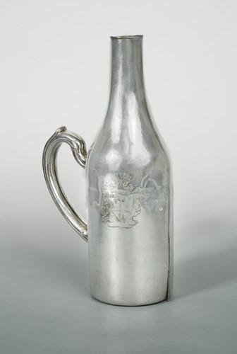 Lot 302 - A vintage silver plated bottle holder and pourer