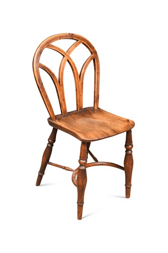 Lot 207 - A yew wood back Windsor chair, Thames Valley, 19th century