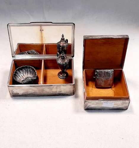Lot 186 - Two silver table cigarette boxes together with...