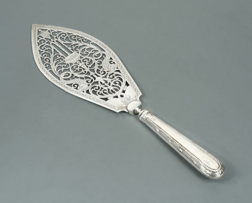 Lot 346 - A George III 18th century silver fish serving blade