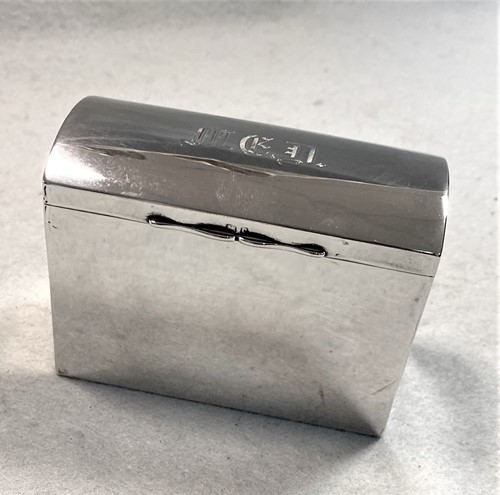 Lot 292 - An Edward VII silver double pack playing card holder