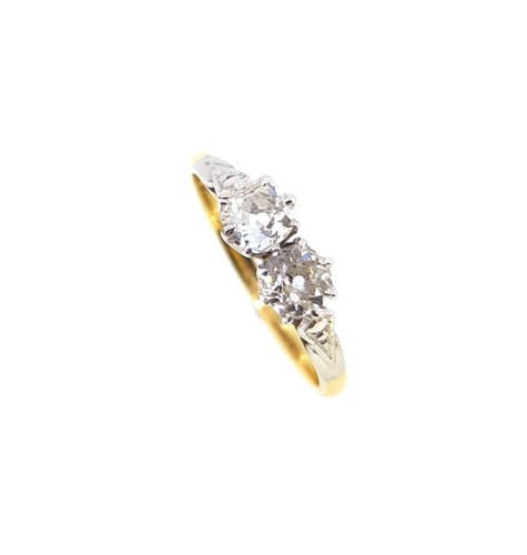 Lot 199 - A two stone diamond ring