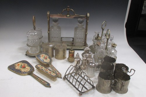 Lot 200 - A silver plated tantalus together with a...