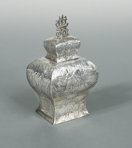 Lot 322 - A German metalwares silver tea caddy