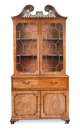 Lot 260 - A George III mahogany bookcase