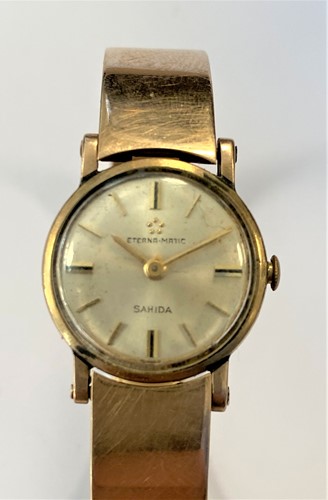 Lot 238 - Eterna - A lady's 9ct gold 'Eternamatic' wristwatch