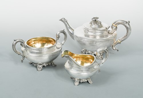 Lot 355 - A William IV silver three piece tea service