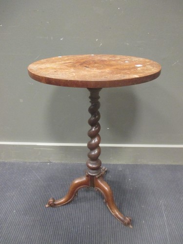 Lot 321 - A Victorian circular mahogany occasional table...