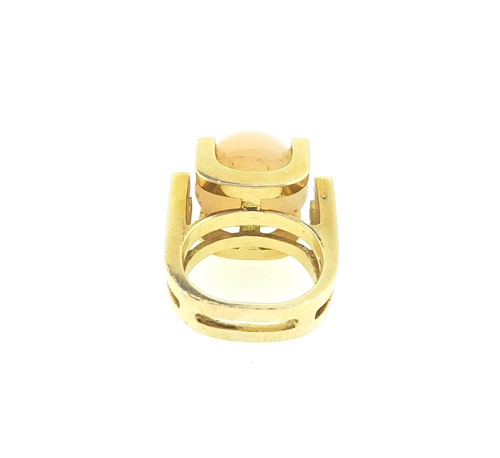 Lot 9 - A 'cats eye' chrysoberyl and diamond cocktail ring