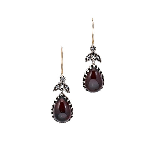 Lot 46 - A pair of garnet and diamond ear pendants