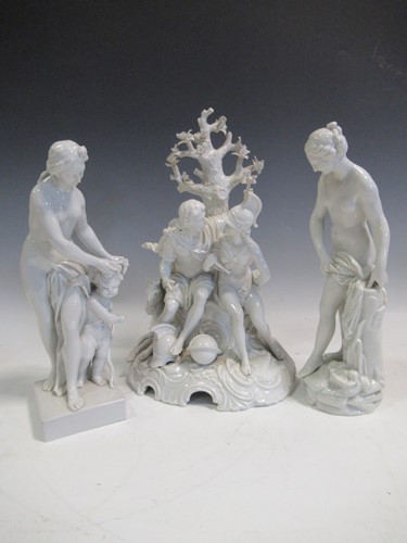 Lot 41 - A 20th century German centrepiece with...