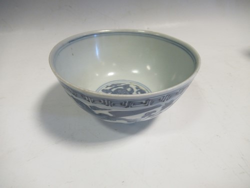 Lot 31 - A Ming blue and white bowl, the exterior...