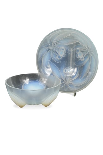Lot 12 - G. Vallon, an opalescent glass bowl