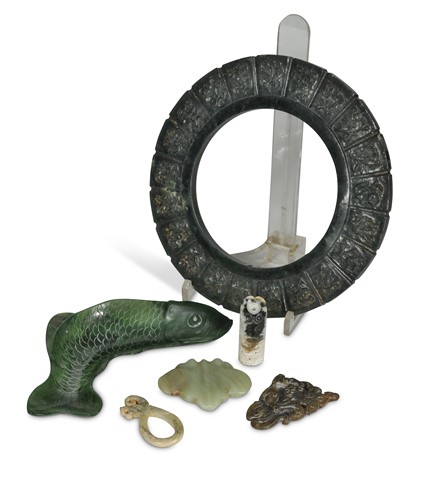 Lot 56 - A group of six Chinese jade and jadeite items, Qing Dynasty and later