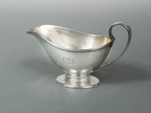 Lot 343 - An American metalwares silver sauce boat, mark of Tiffany