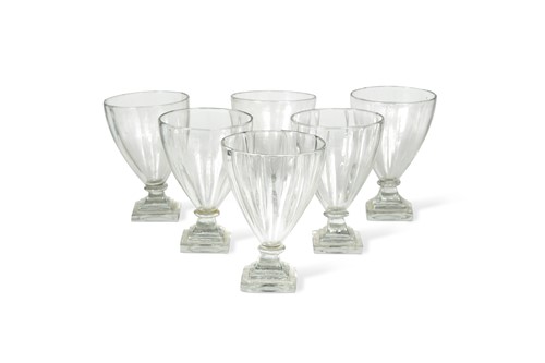 Lot 466 - A set of six Regency rummers
