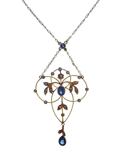 Lot 16 - A sapphire and split pearl necklace