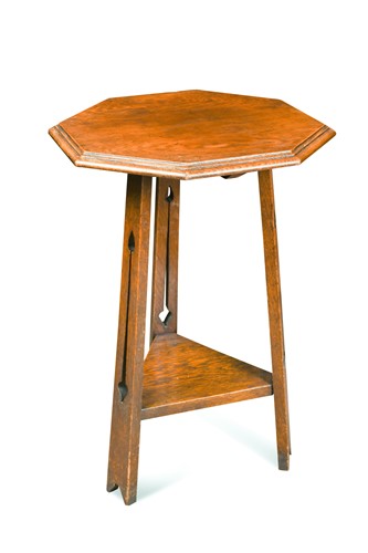 Lot 184 - An Art Nouveau oak occasional table