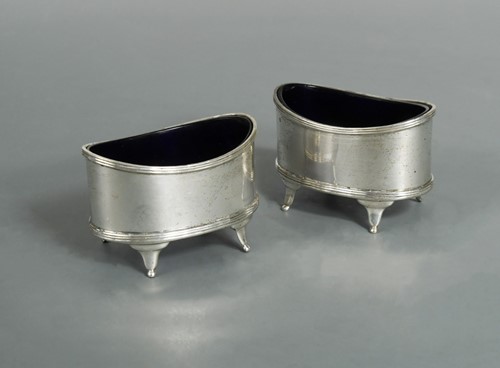 Lot 508 - A pair of Victorian silver open salts