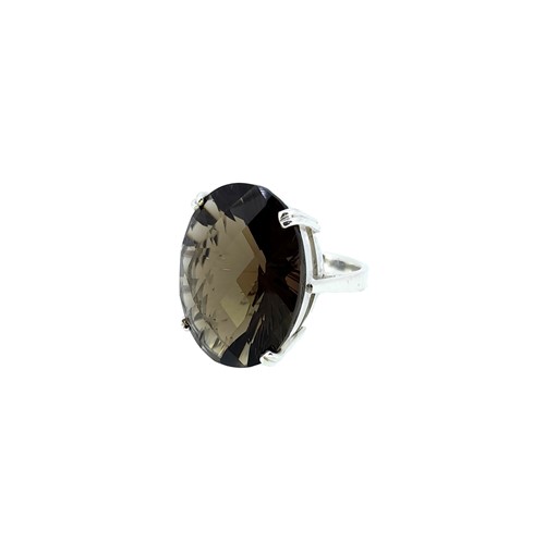 Lot 5 - A fancy cut smokey quartz ring