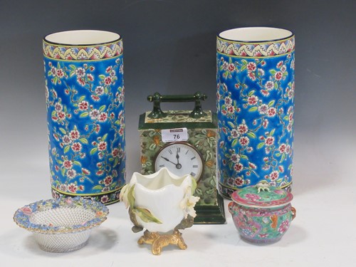 Lot 76 - A collection of ceramics to include: A pair of...