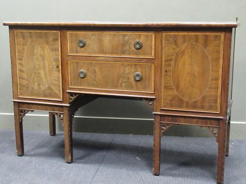 Lot 672 - A 20th century crossbanded mahogany sideboard...