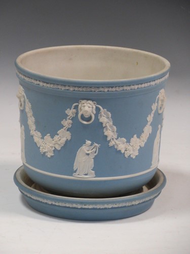 Lot 30 - A modern Chinese porcelain umbrella stand vase,...