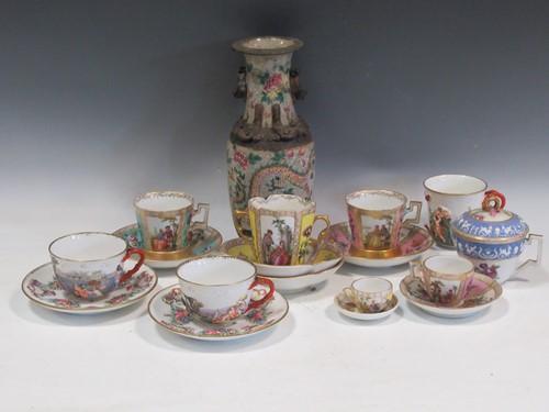 Lot 70 - Items of 'Helena Wolfson' ceramics, to include...