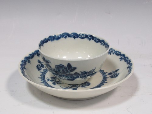 Lot 53 - An 18th century Worcester blue and white...