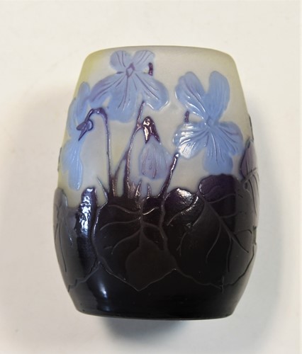 Lot 4 - Emile Gallé (French, 1846-1904), a small double overlay cameo glass vase