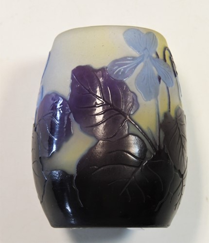 Lot 4 - Emile Gallé (French, 1846-1904), a small double overlay cameo glass vase
