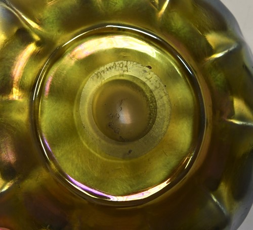 Lot 1 - A Tiffany Favrile glass finger bowl and stand