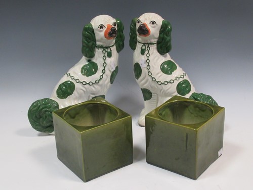 Lot 6 - Assorted Victorian and later ceramics...